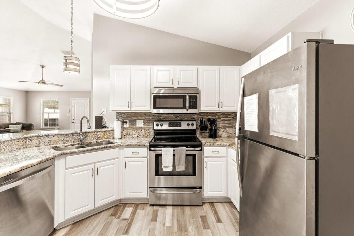 Holiday home Barefoot Escape Golf Cart Deals Gated Access Destin