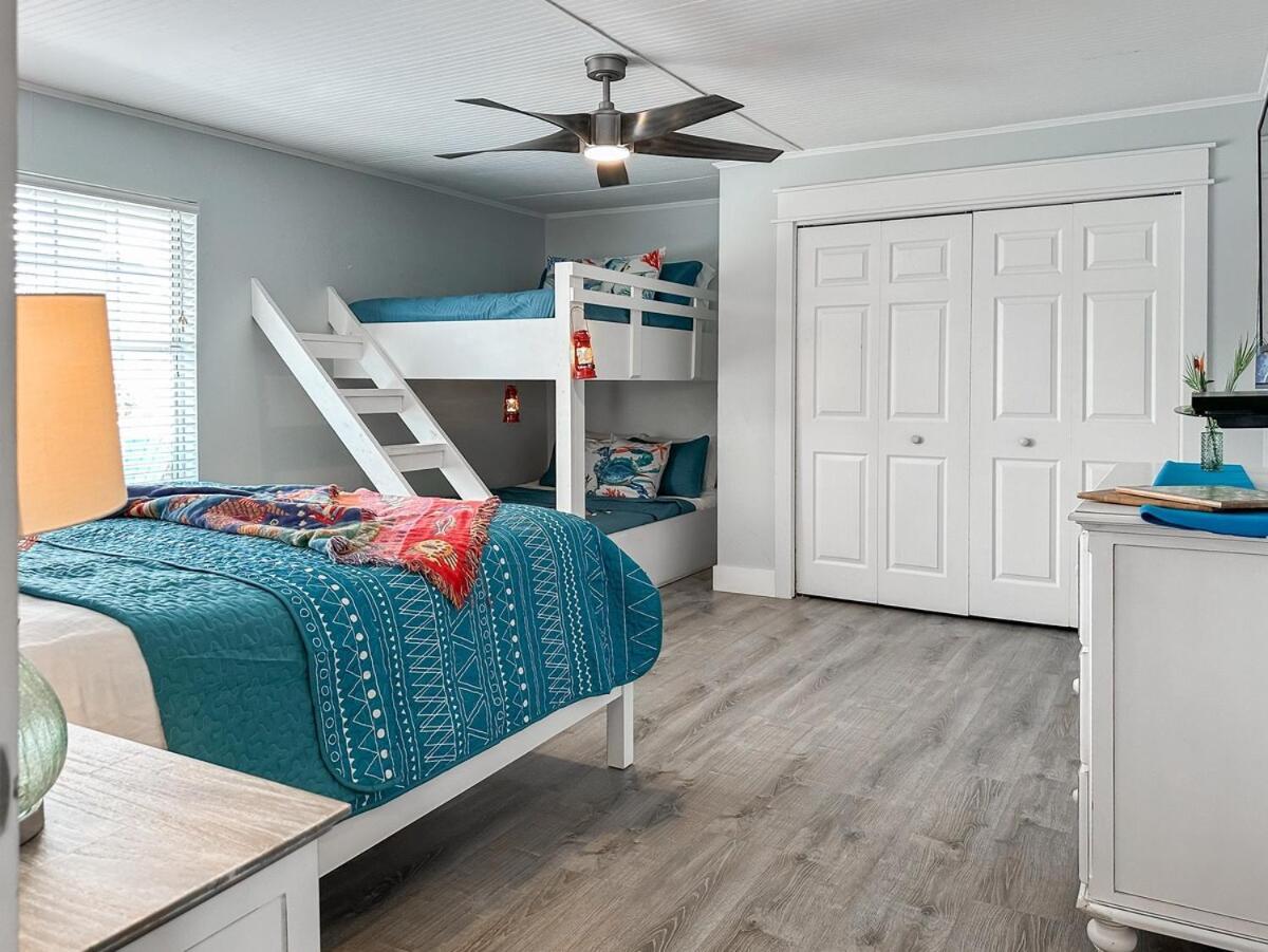 Blue Marlin Free Golf Cart & Bikes Hot Tub Privatepool Holiday home Destin