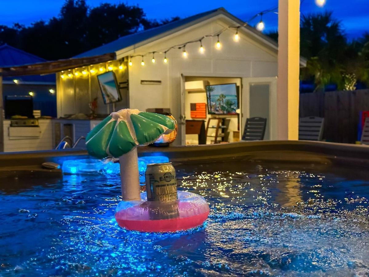 Blue Marlin Free Golf Cart & Bikes Hot Tub Privatepool Holiday home *