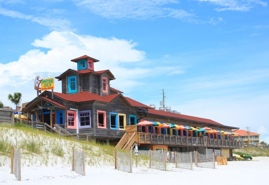 Solmate Free Golf Cart & Pool Heat Deals Holiday home *