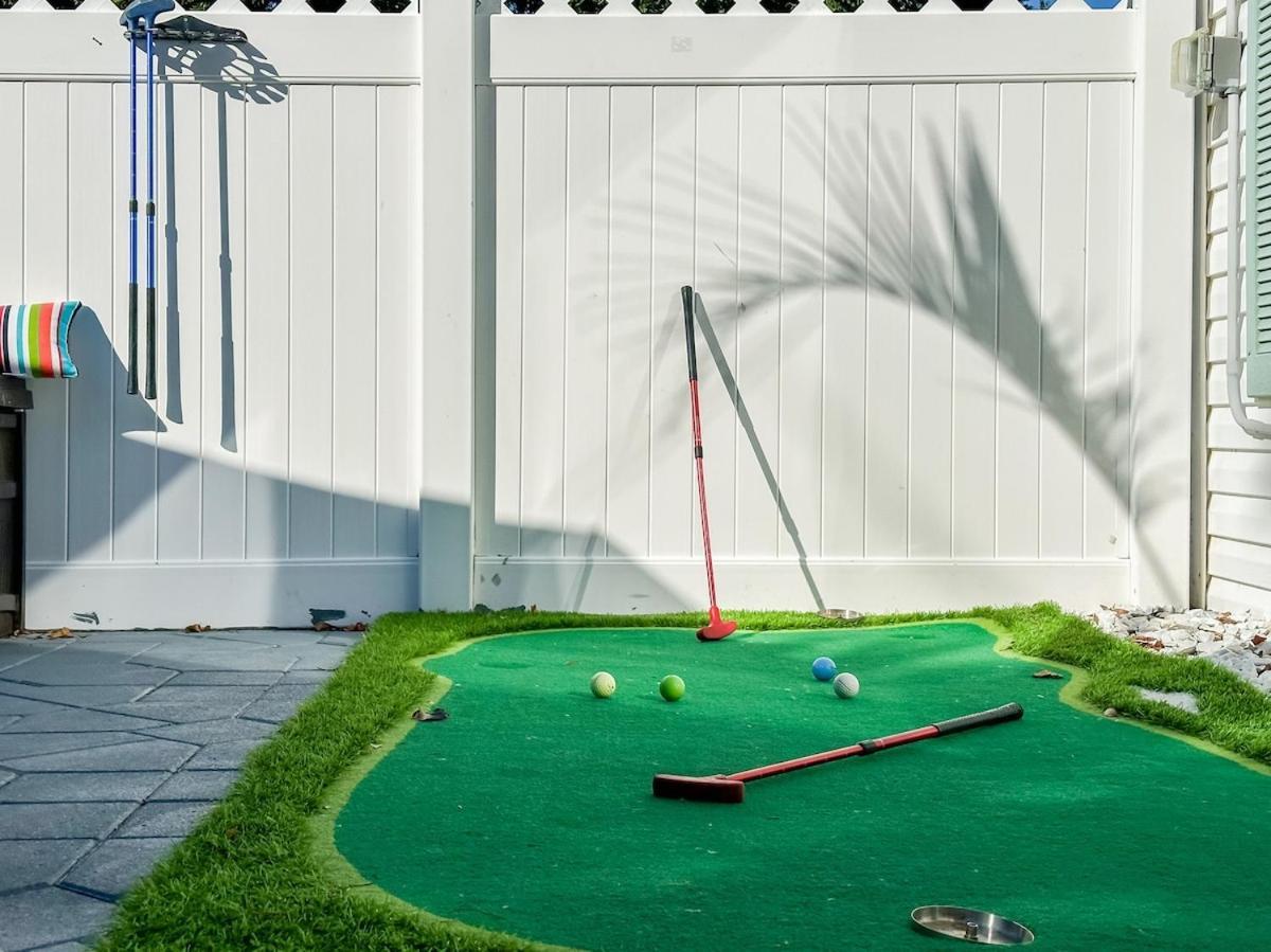 Solmate Free Golf Cart & Pool Heat Deals