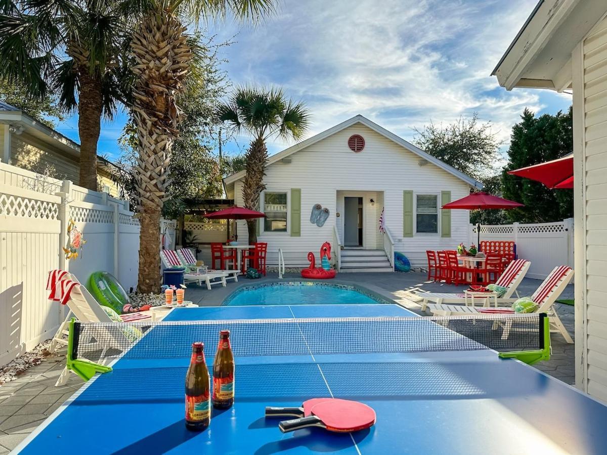 Solmate Free Golf Cart & Pool Heat Deals Holiday home *