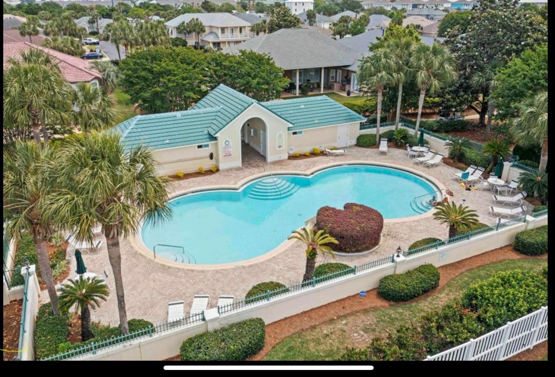 Ratiu House White Miramar Holiday home