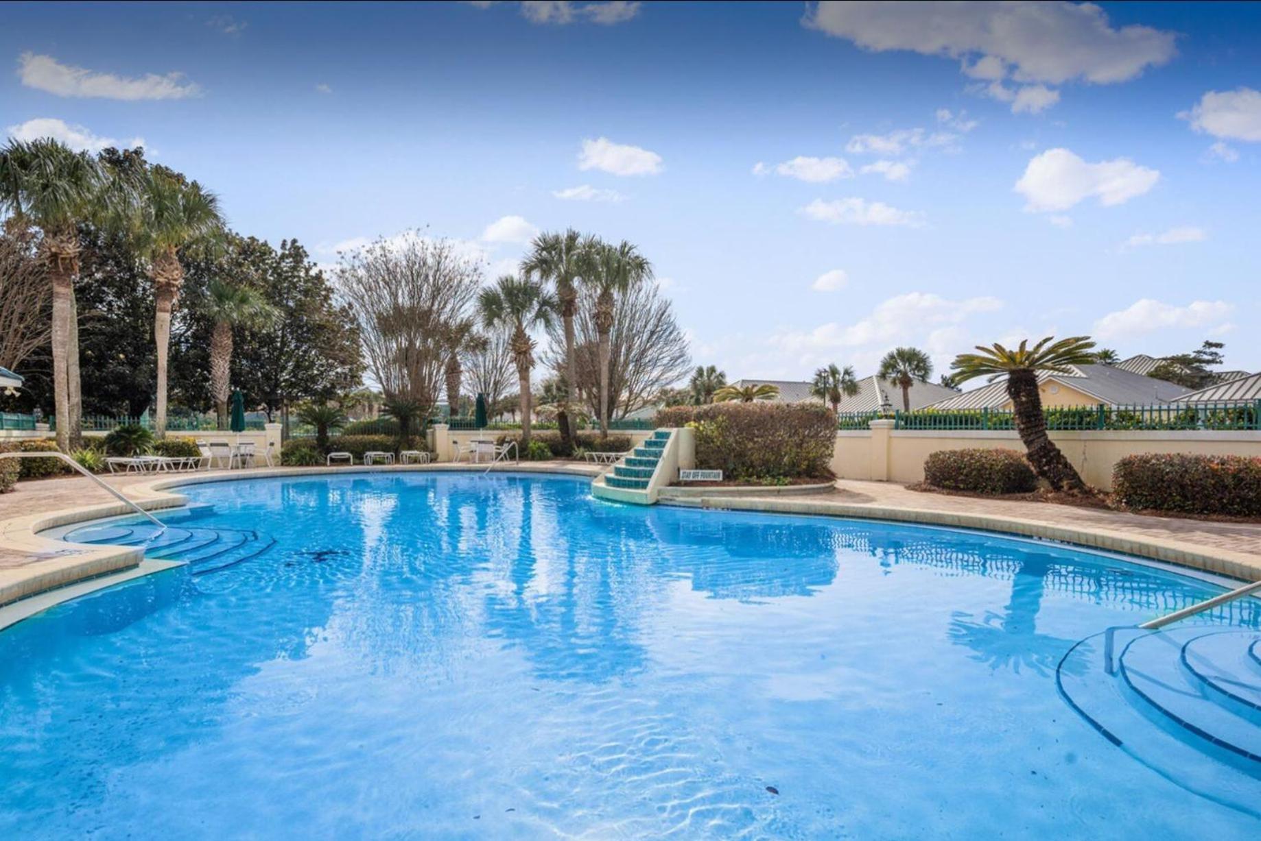 Holiday home Ratiu House White Miramar Destin