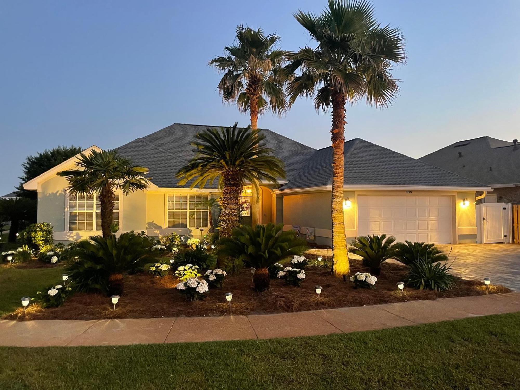 Holiday home Ratiu House White Miramar