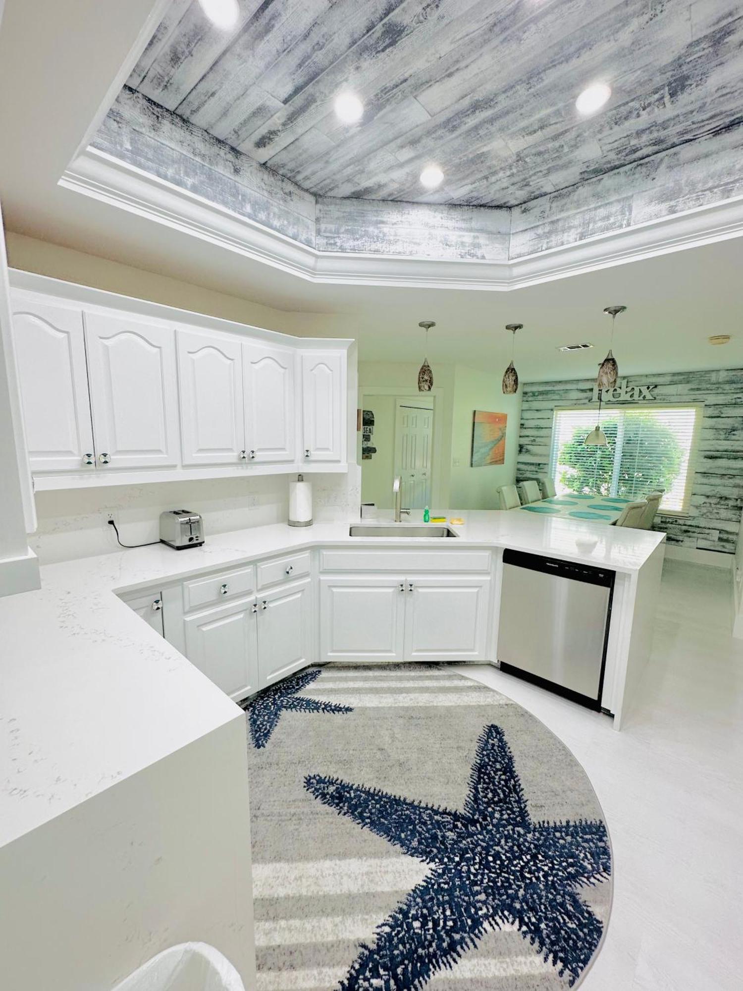 Holiday home Ratiu House White Miramar *