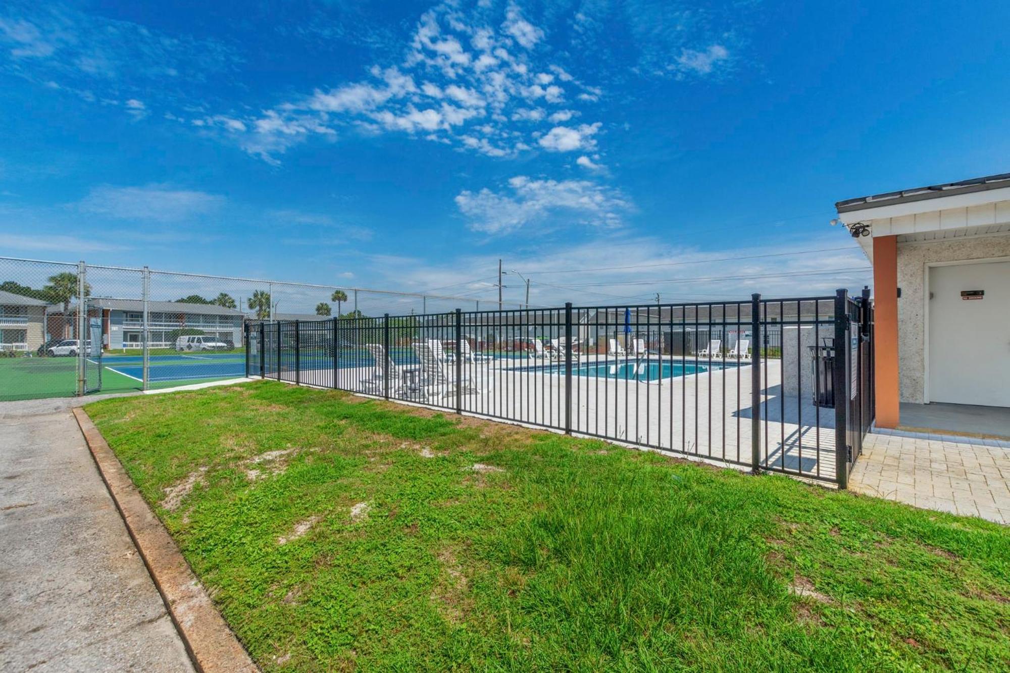Tranquil Tortuga View Apartment Destin
