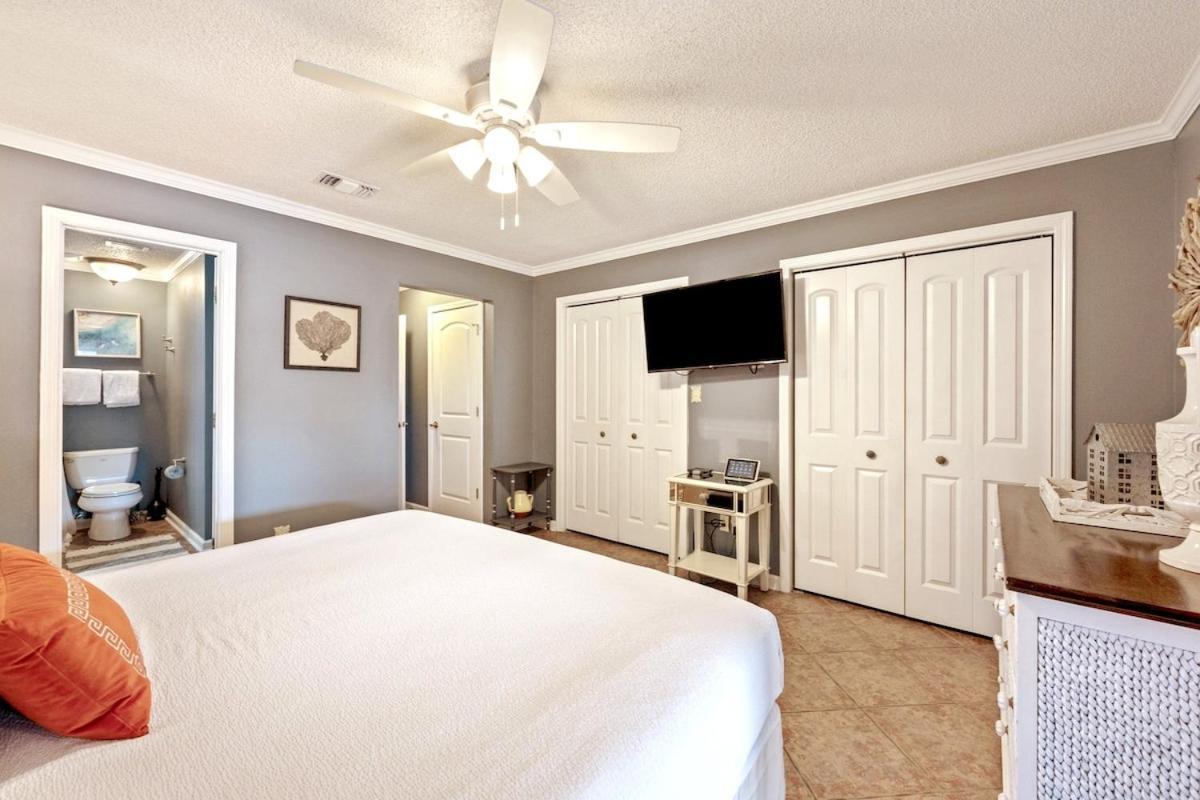 Holiday home Seahab Waterfront Views Dock Priv Access