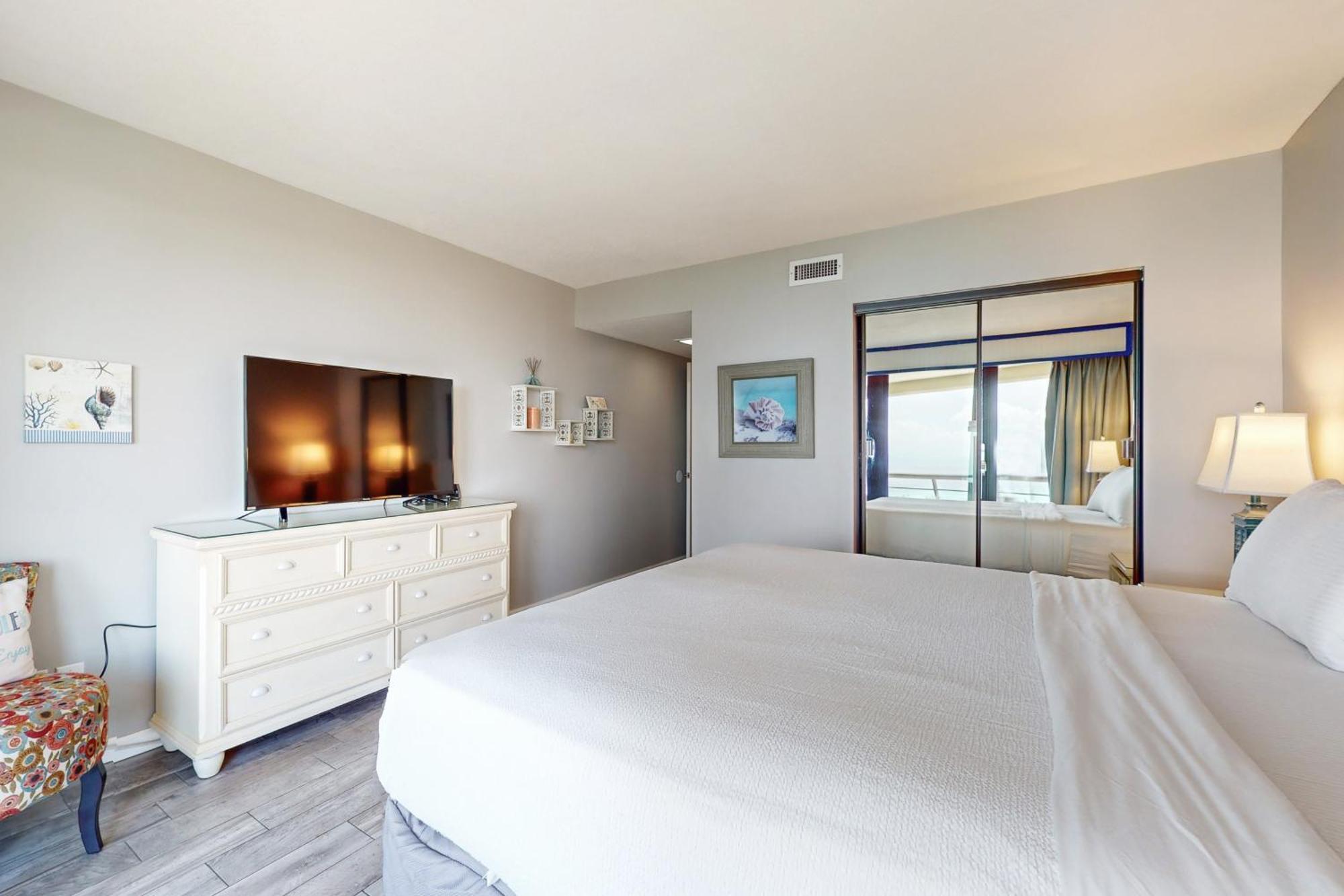 Edgewater 801 Apartment
