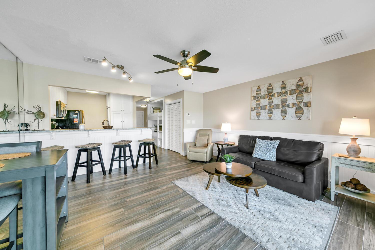 Lakefront 120 *