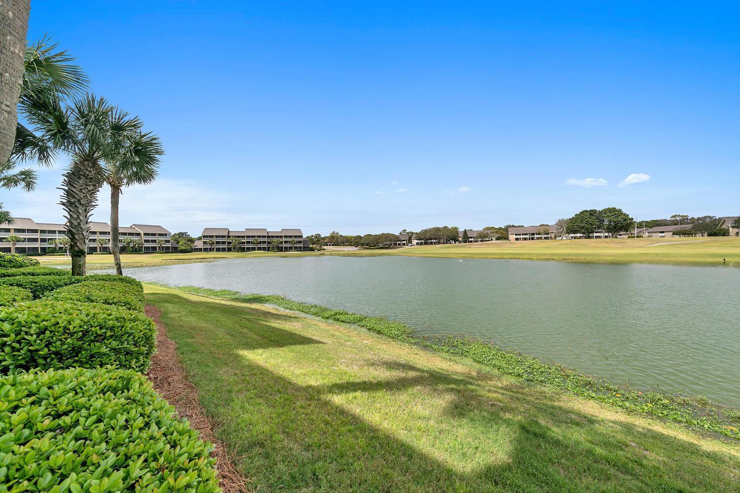 Lakefront 120 Holiday home