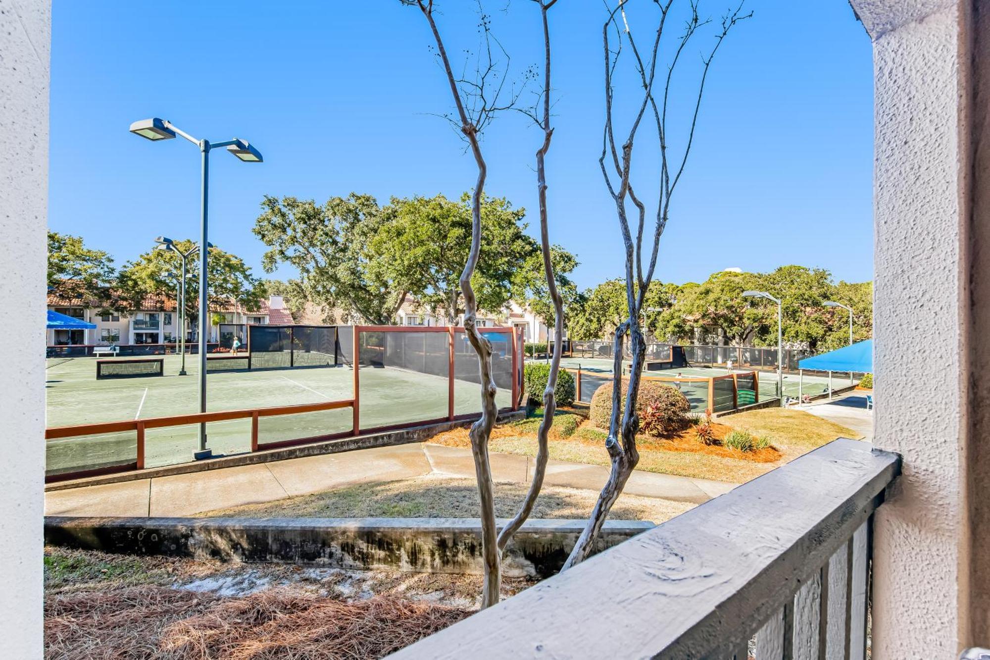Tops'l Tennis Village 55 Destin