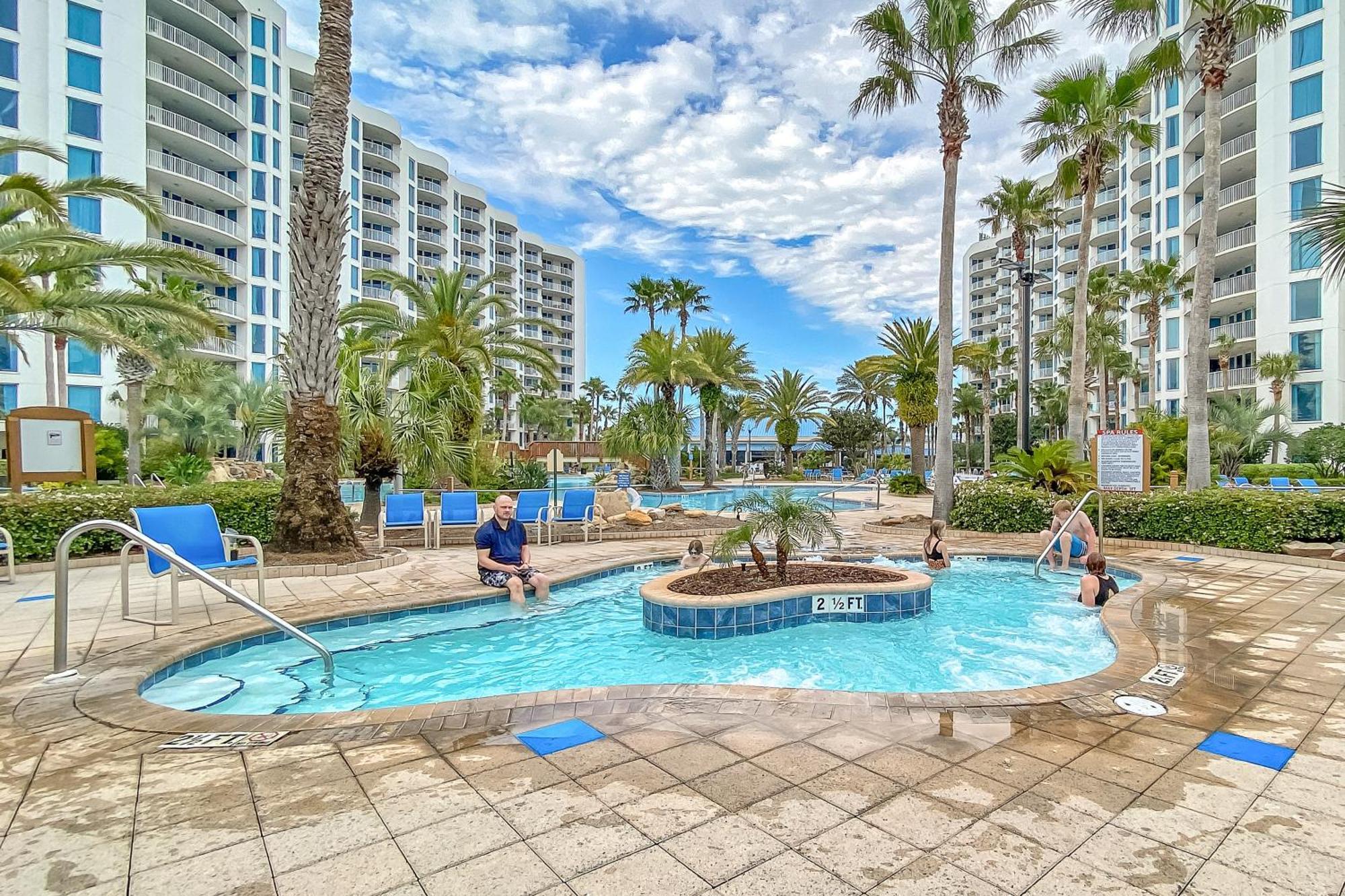 Apartment Palms Of 1502 *