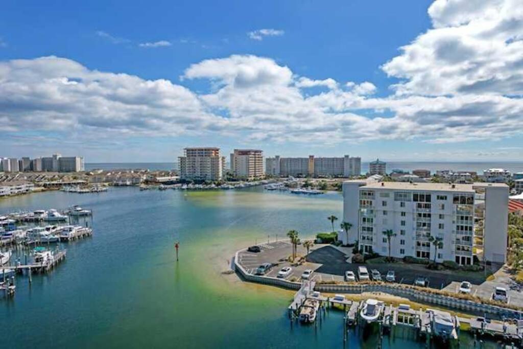 Palm Paradise - Harbor *