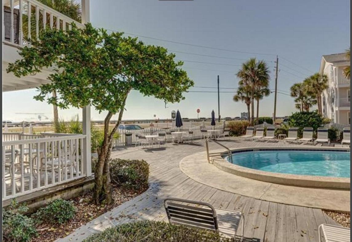 Miramar Dream Vacations * Destin