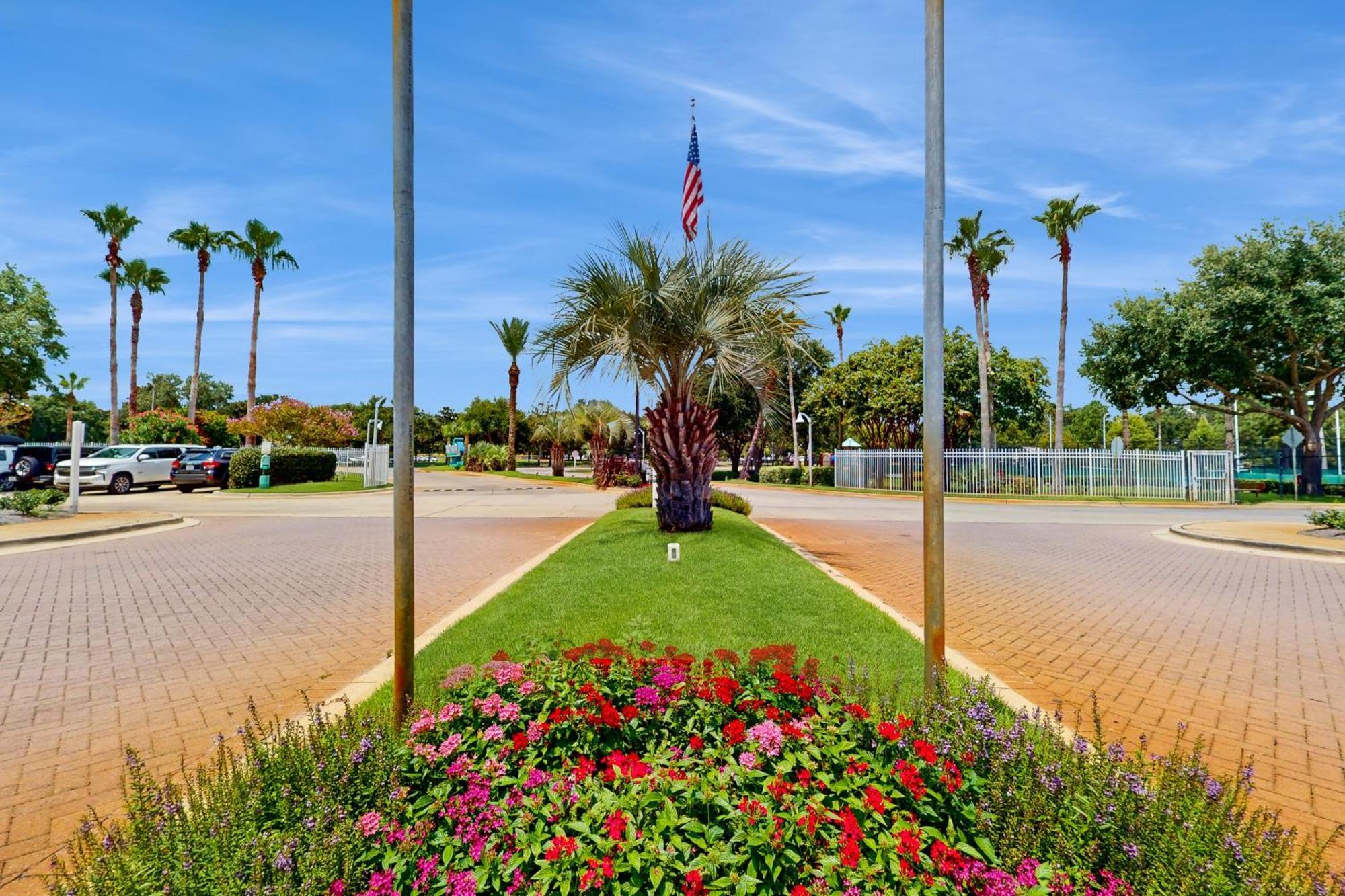 Apartment Palms Of 1502 *