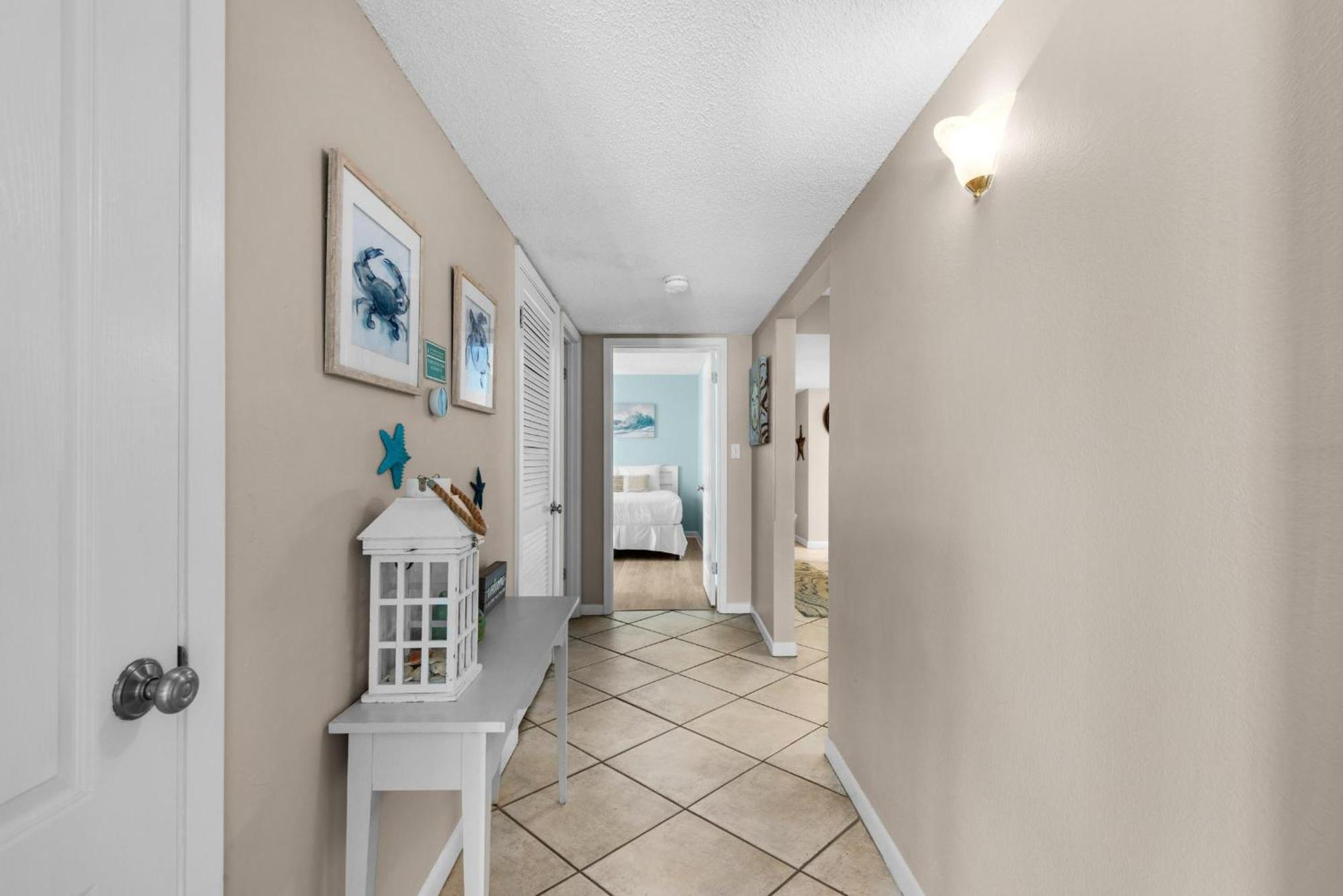 Shoreline Towers 1085