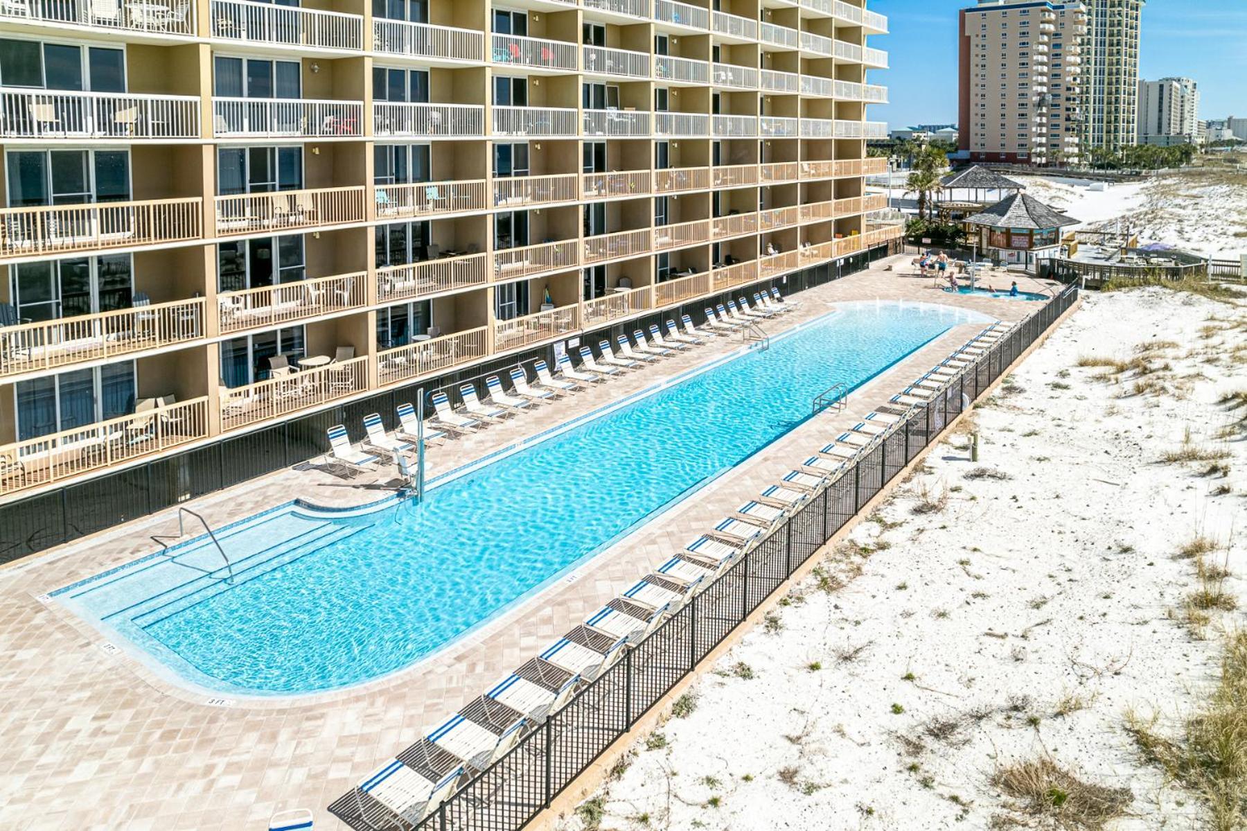 Apartment House 201c- By Isle Destin