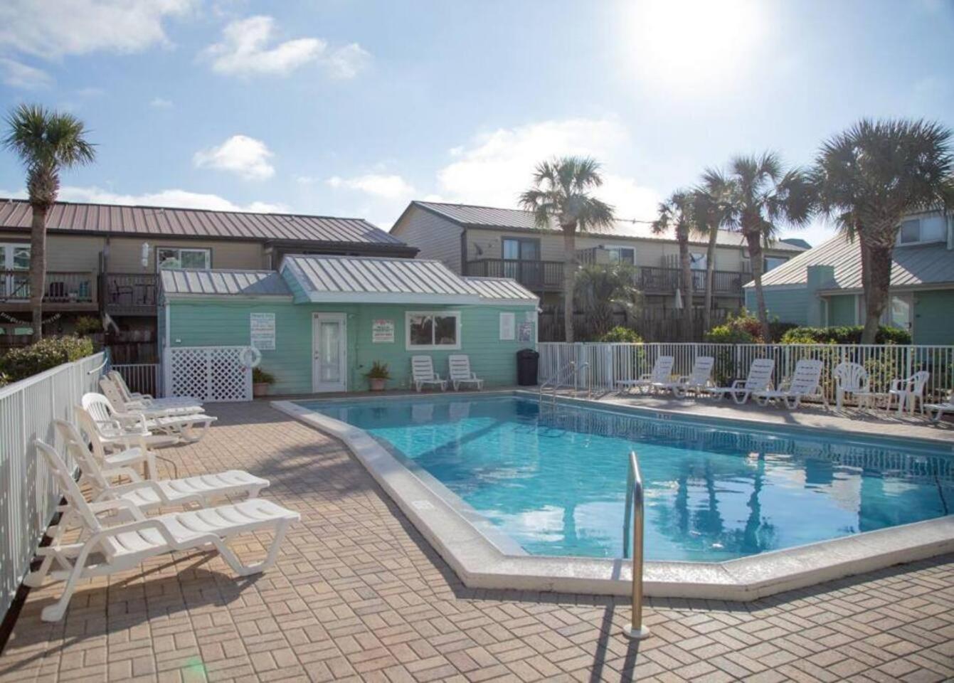 Perfect Getaway To The Holiday home *