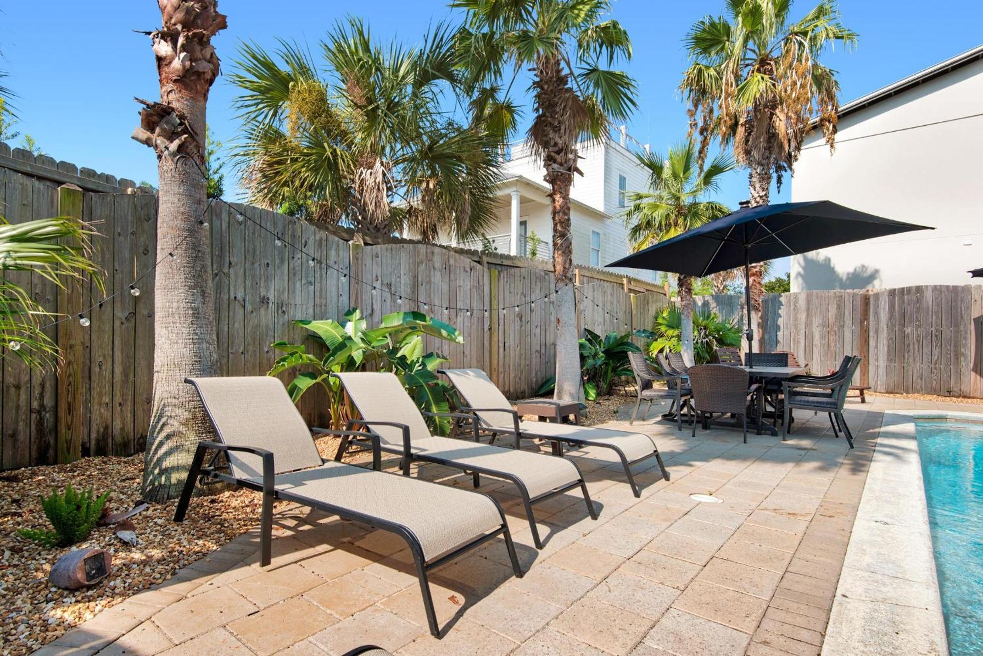 Flamingo Palms * Destin