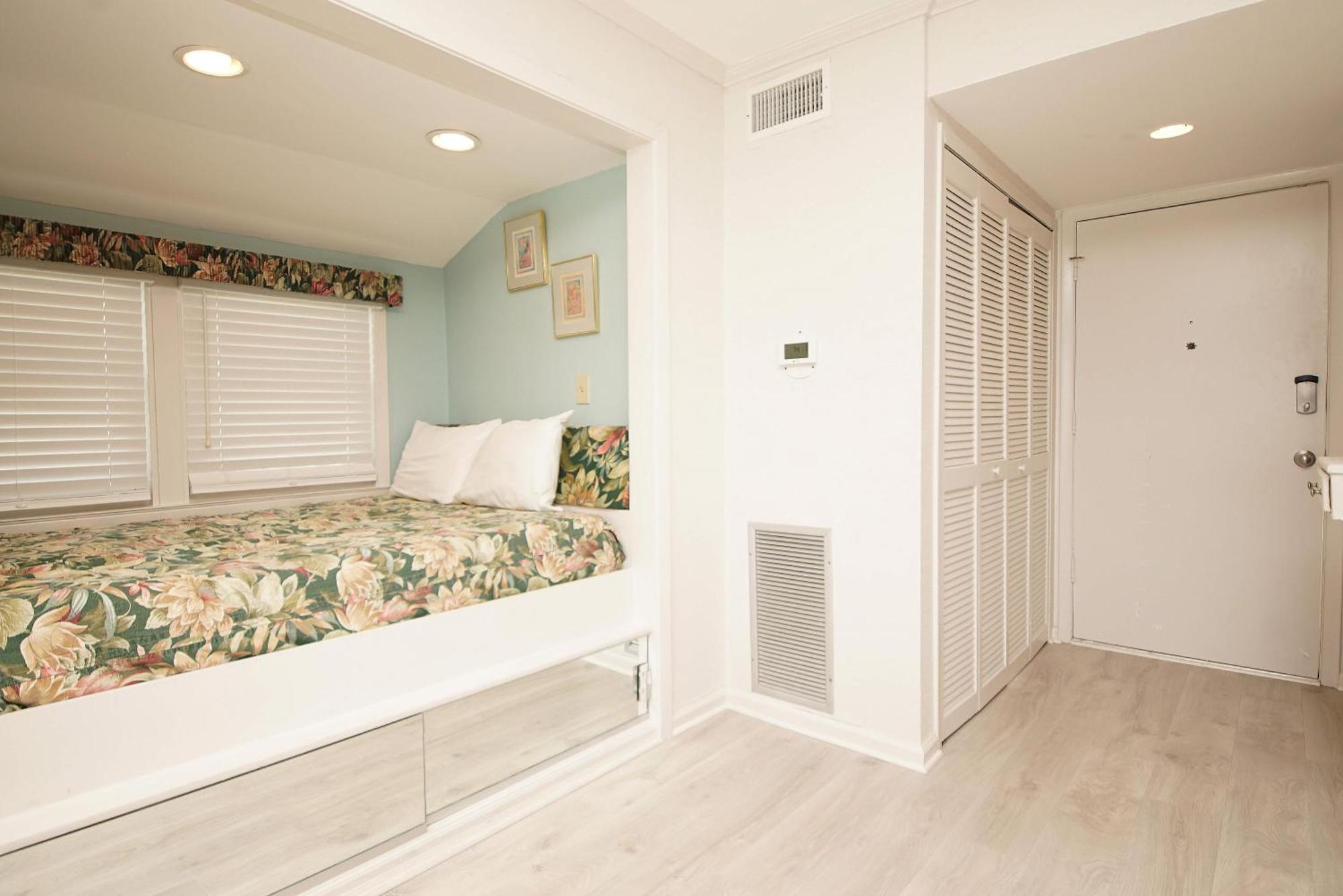 Sandpiper Cove 2113 Holiday home Destin