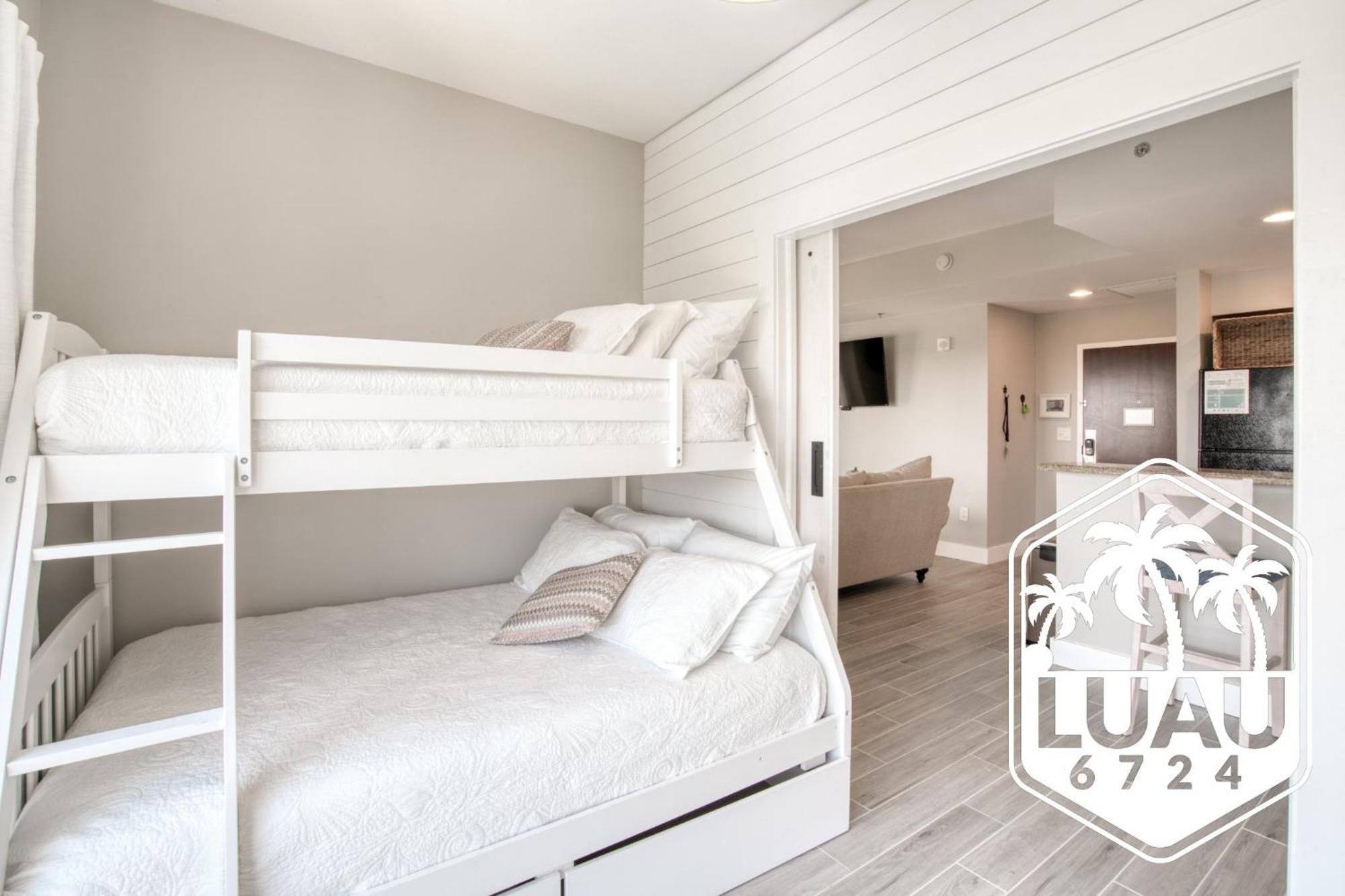 Apartment Luau Tower Enjoy These 2 Connecting Units As A Family Destin