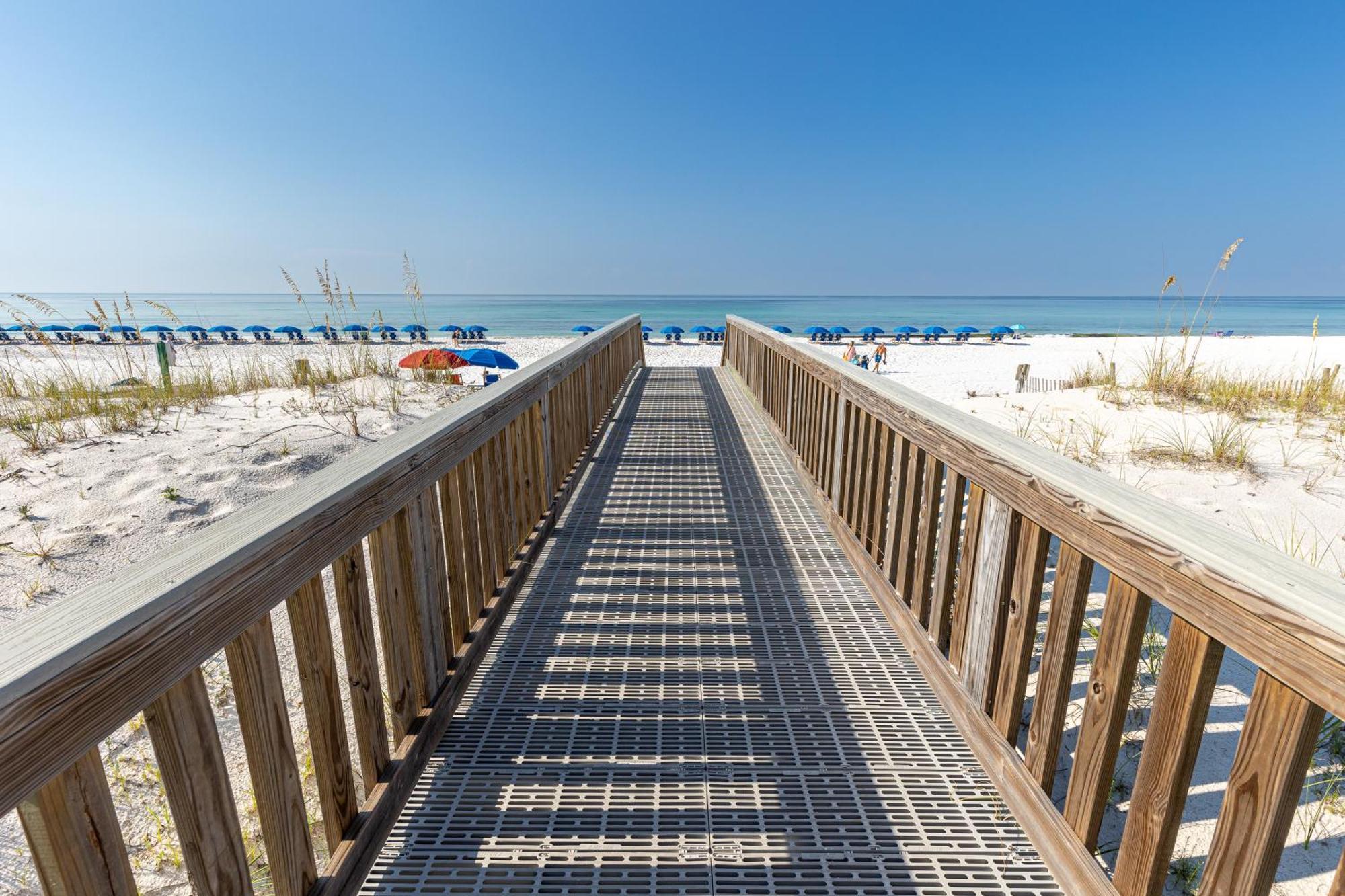 Shoreline Towers 1084- By Isle Apartment Destin