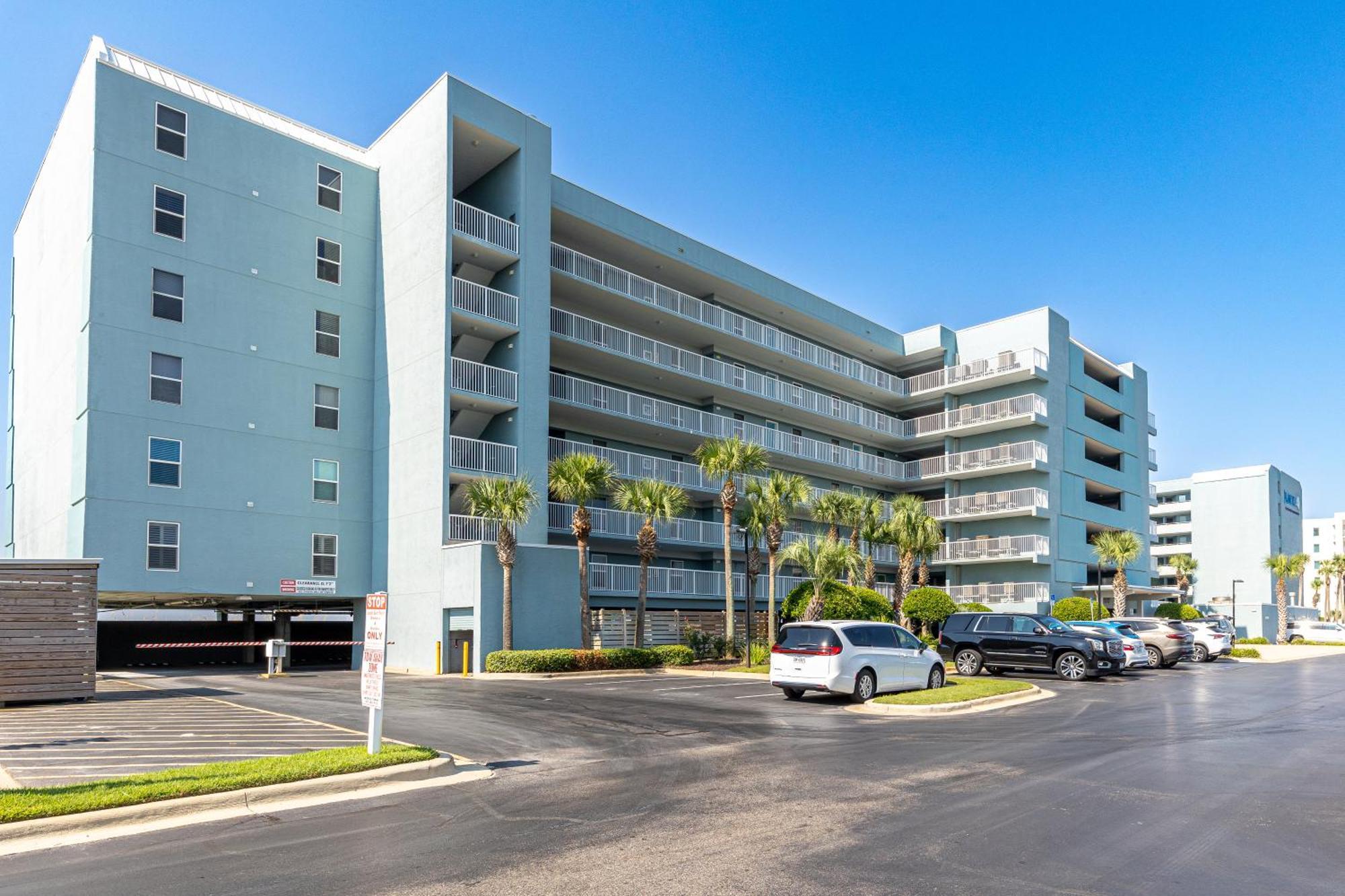 Apartment On The Gulf 304-by Isle Destin