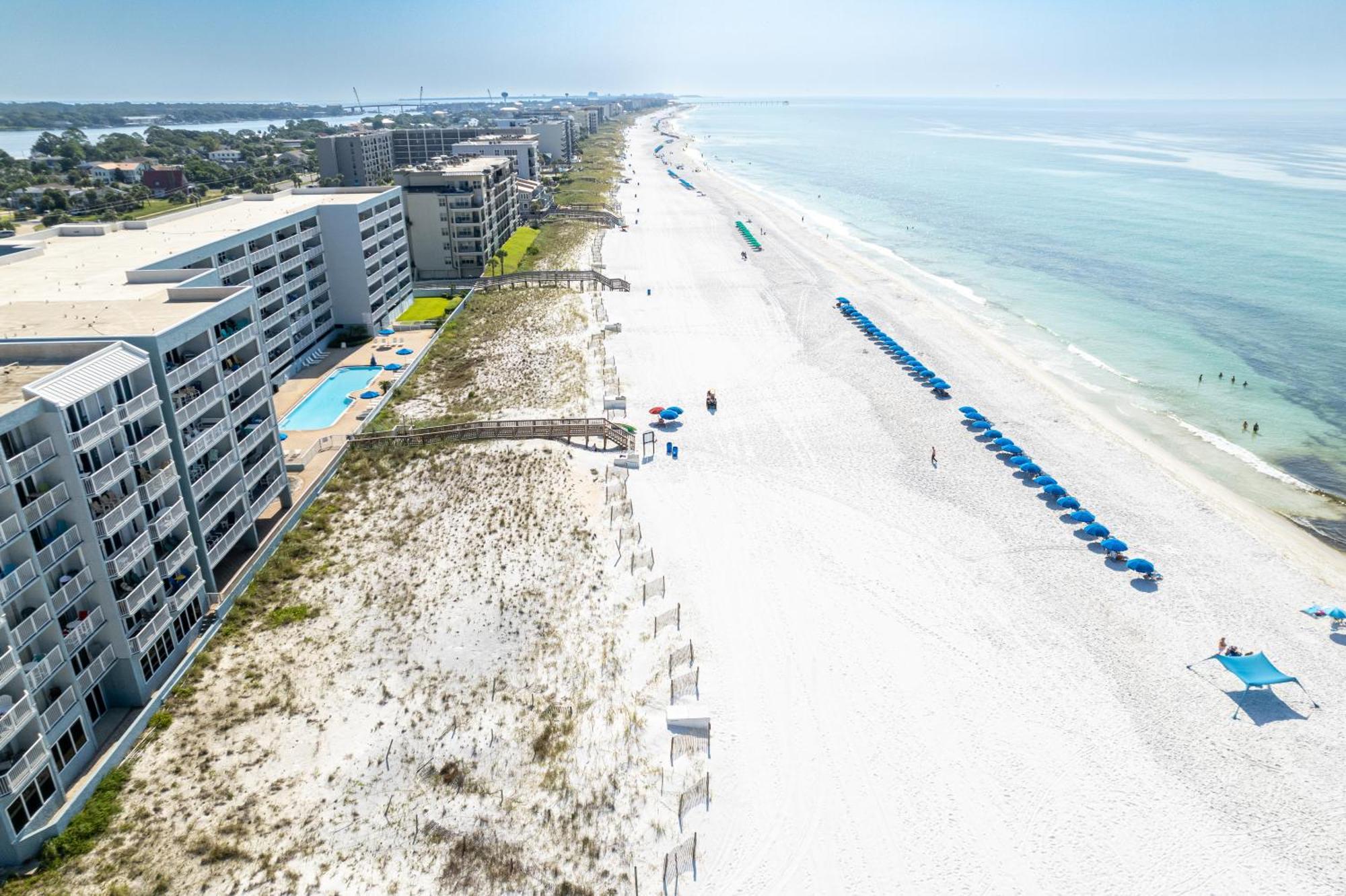 On The Gulf 603-by Isle Apartment Destin