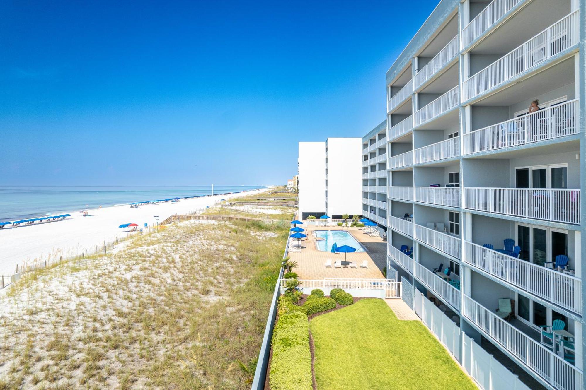 Oceania 902- By Isle Apartment