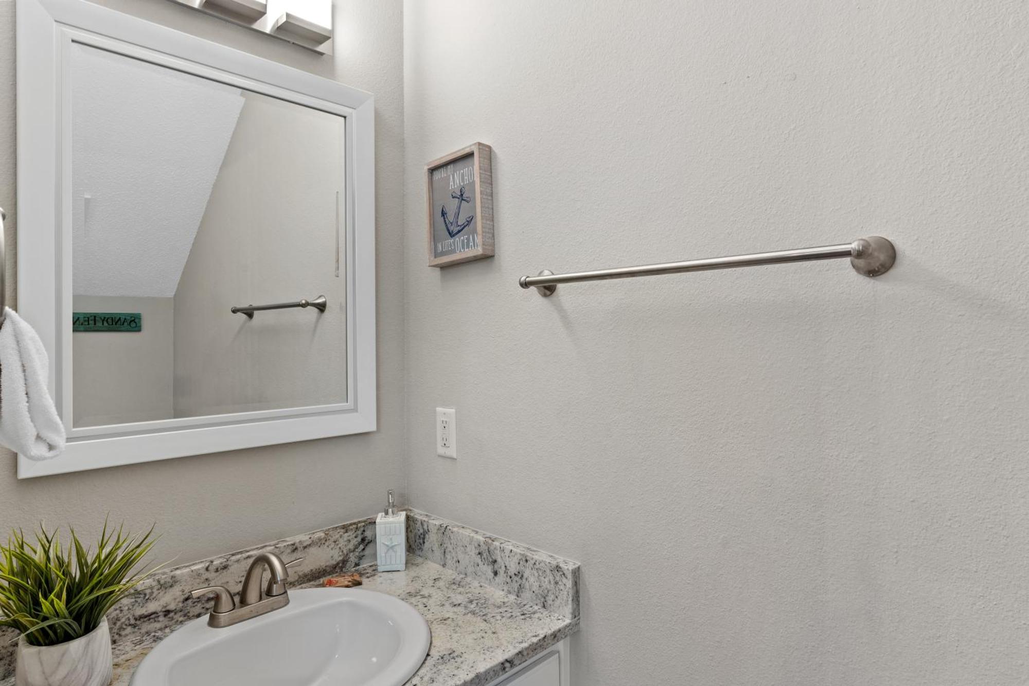 5 Min Walk To Beach, Sparkling Pool, Mins To Shops &outlet! 13 Destin