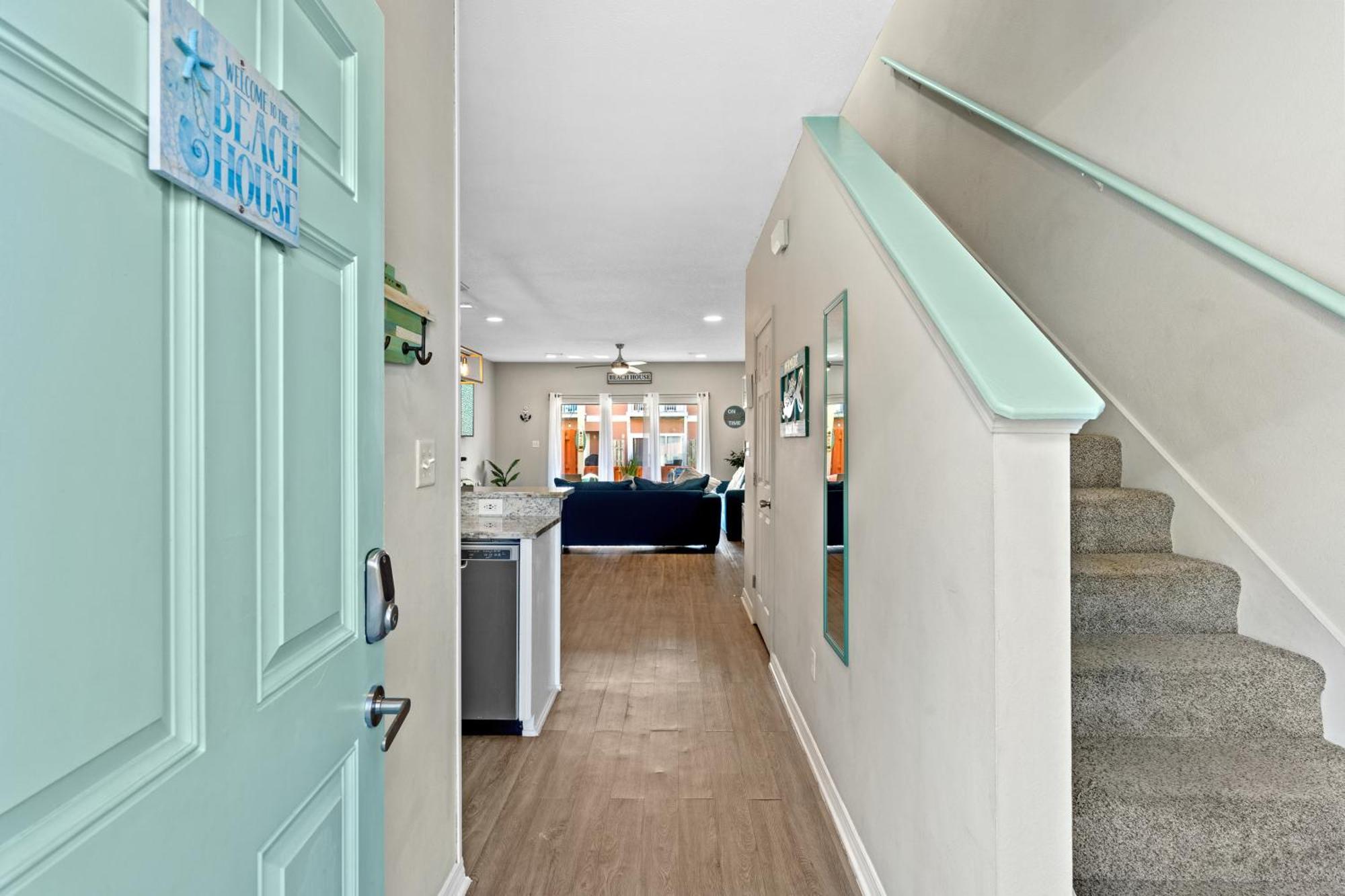 5 Min Walk To Beach, Sparkling Pool, Mins To Shops &outlet! 13 Holiday home Destin