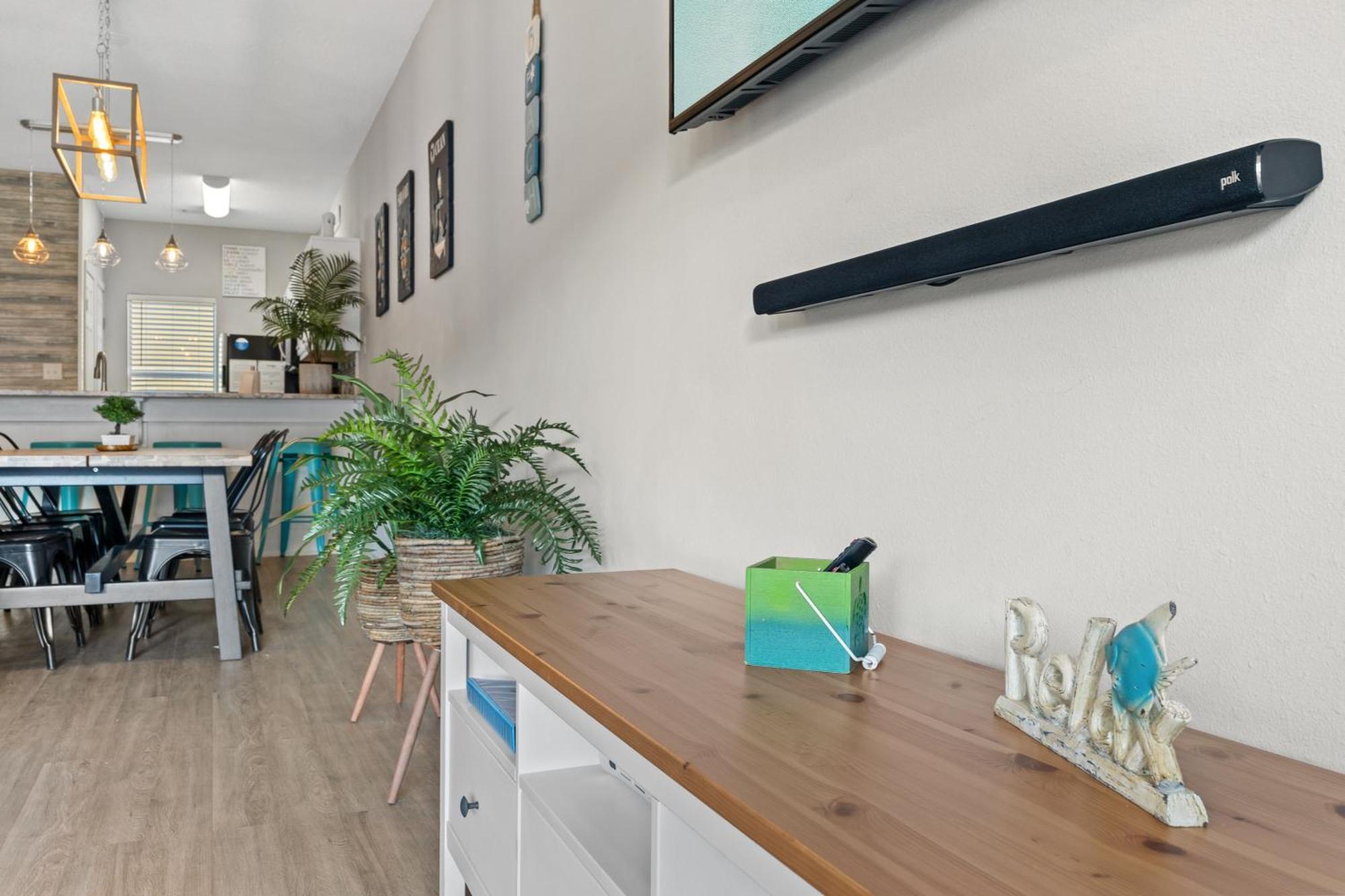 5 Min Walk To Beach, Sparkling Pool, Mins To Shops &outlet! 13 Holiday home Destin