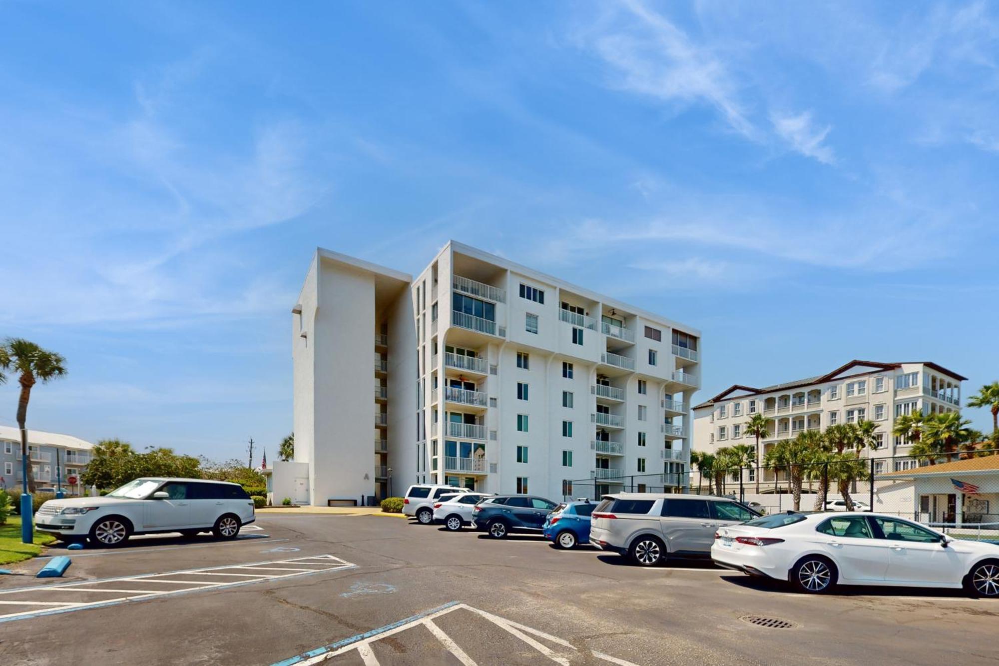Dolphin Point 702a Apartment Destin