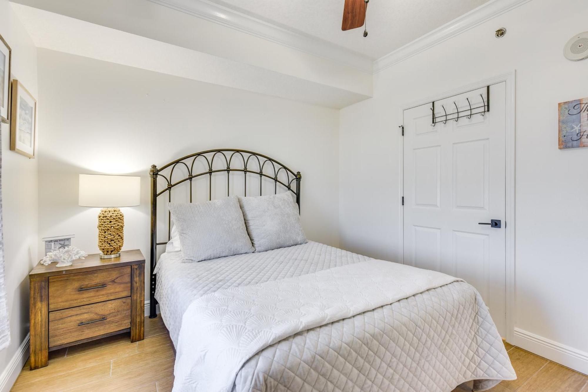 Ocean-view Miramar Snowbird Friendly! *
