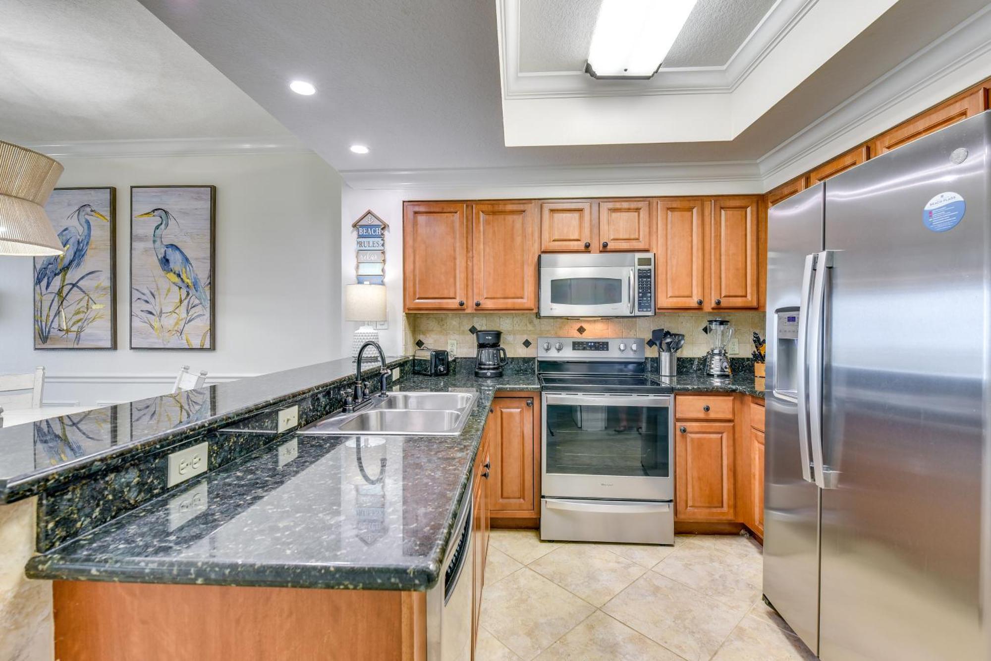 Ocean-view Miramar Snowbird Friendly!