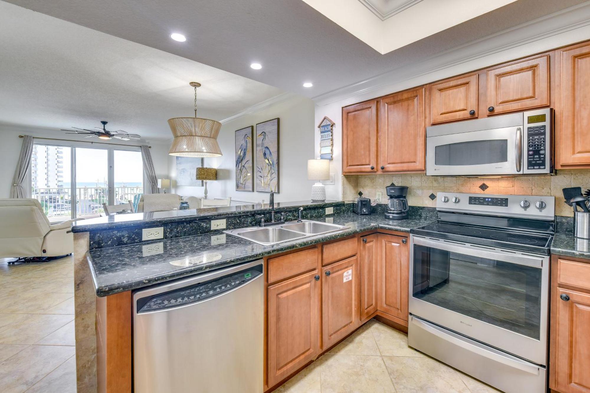 Apartment Ocean-view Miramar Snowbird Friendly!