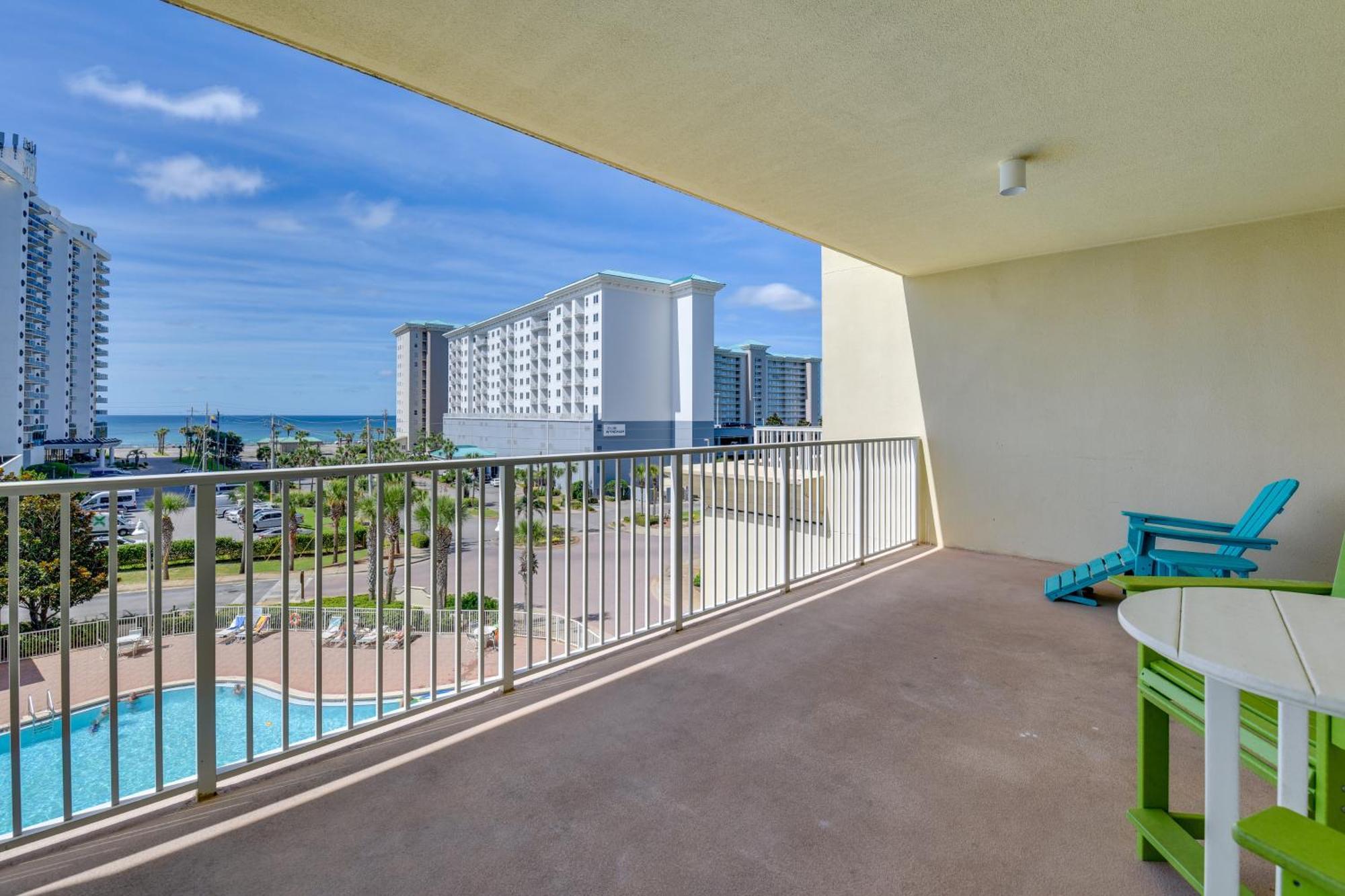 Ocean-view Miramar Snowbird Friendly! *