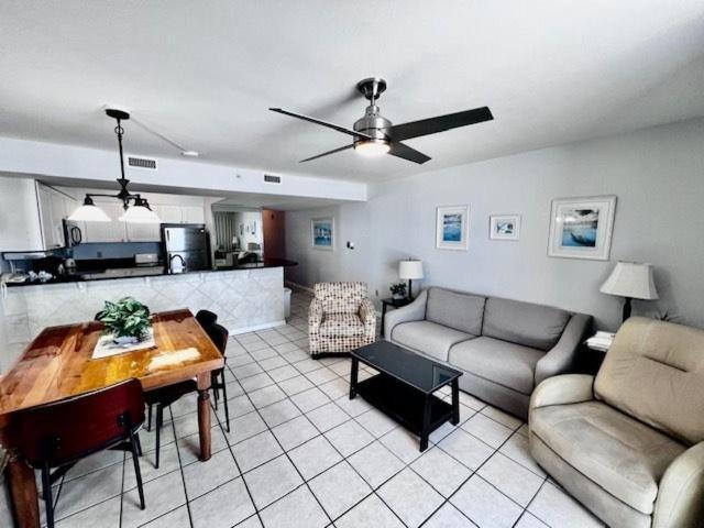 Apartment Pelican 0404 By Pelican Management