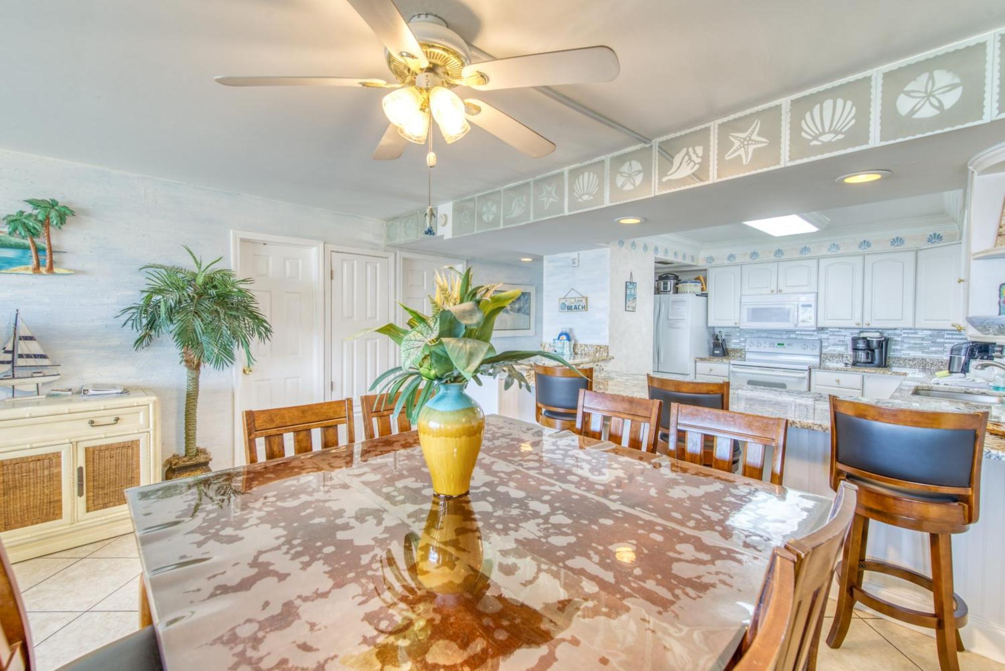 House C104 - Beachfront With Pool, Wifi, & Service Destin