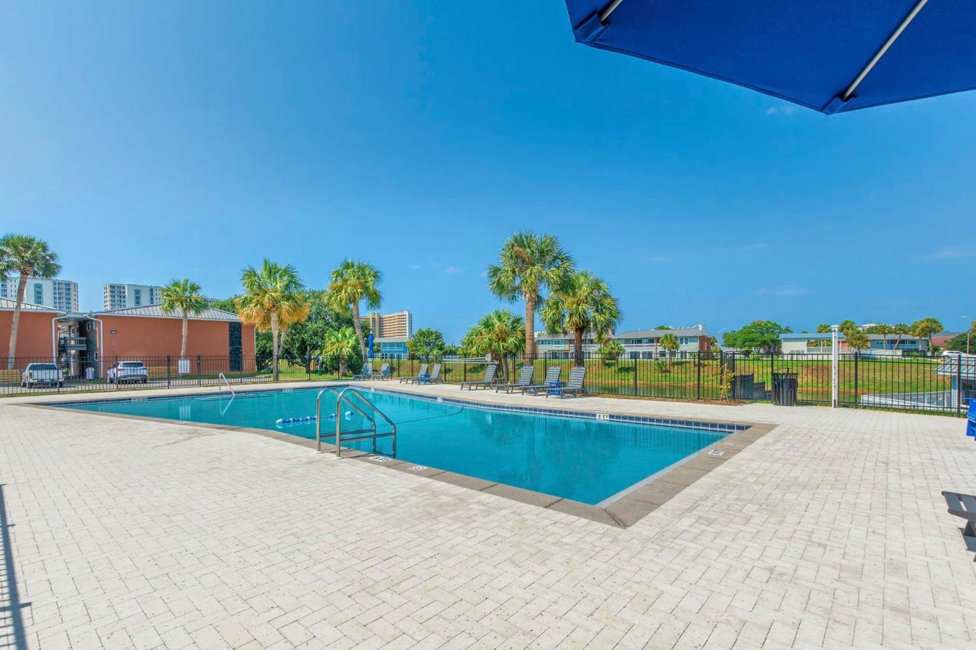 Sapphire Sands 3 Pools Pet Friendly Destin