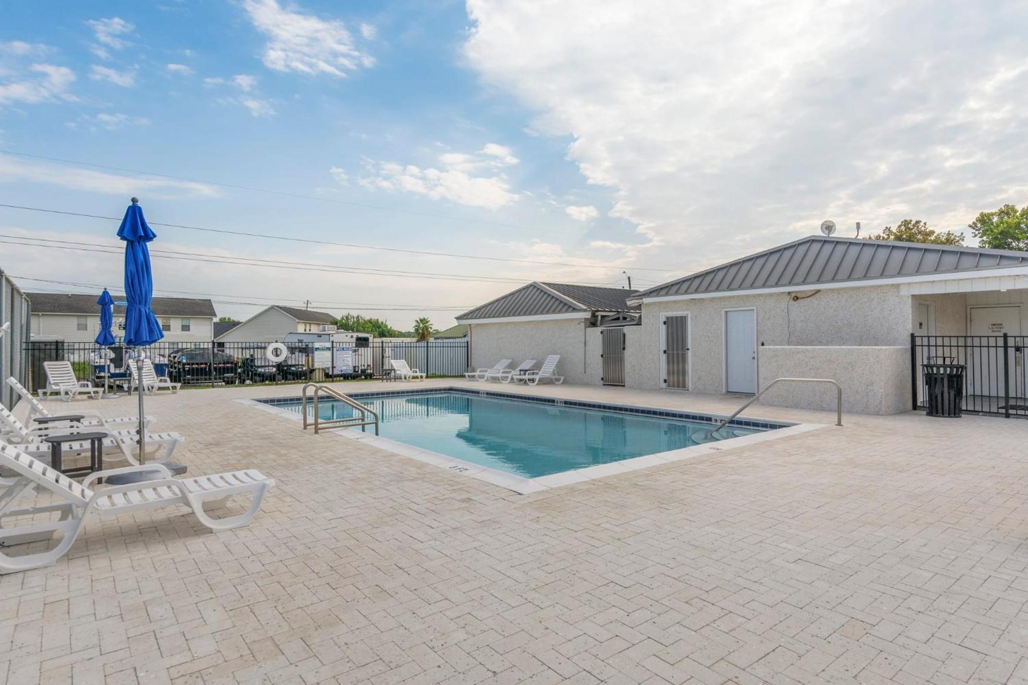Sapphire Sands 3 Pools Pet Friendly *