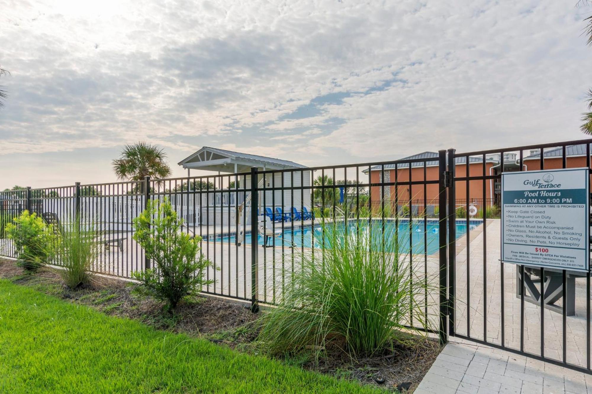 Sapphire Sands 3 Pools Pet Friendly Holiday home *