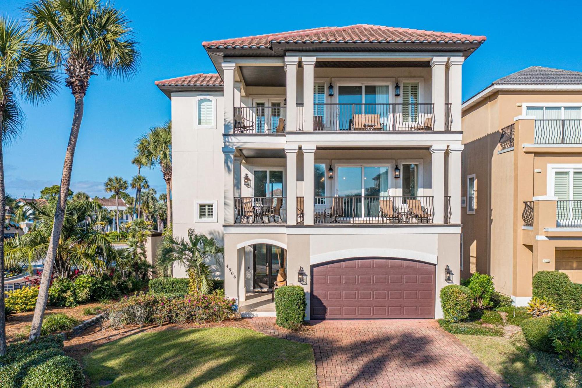 Lavish Escape 4806