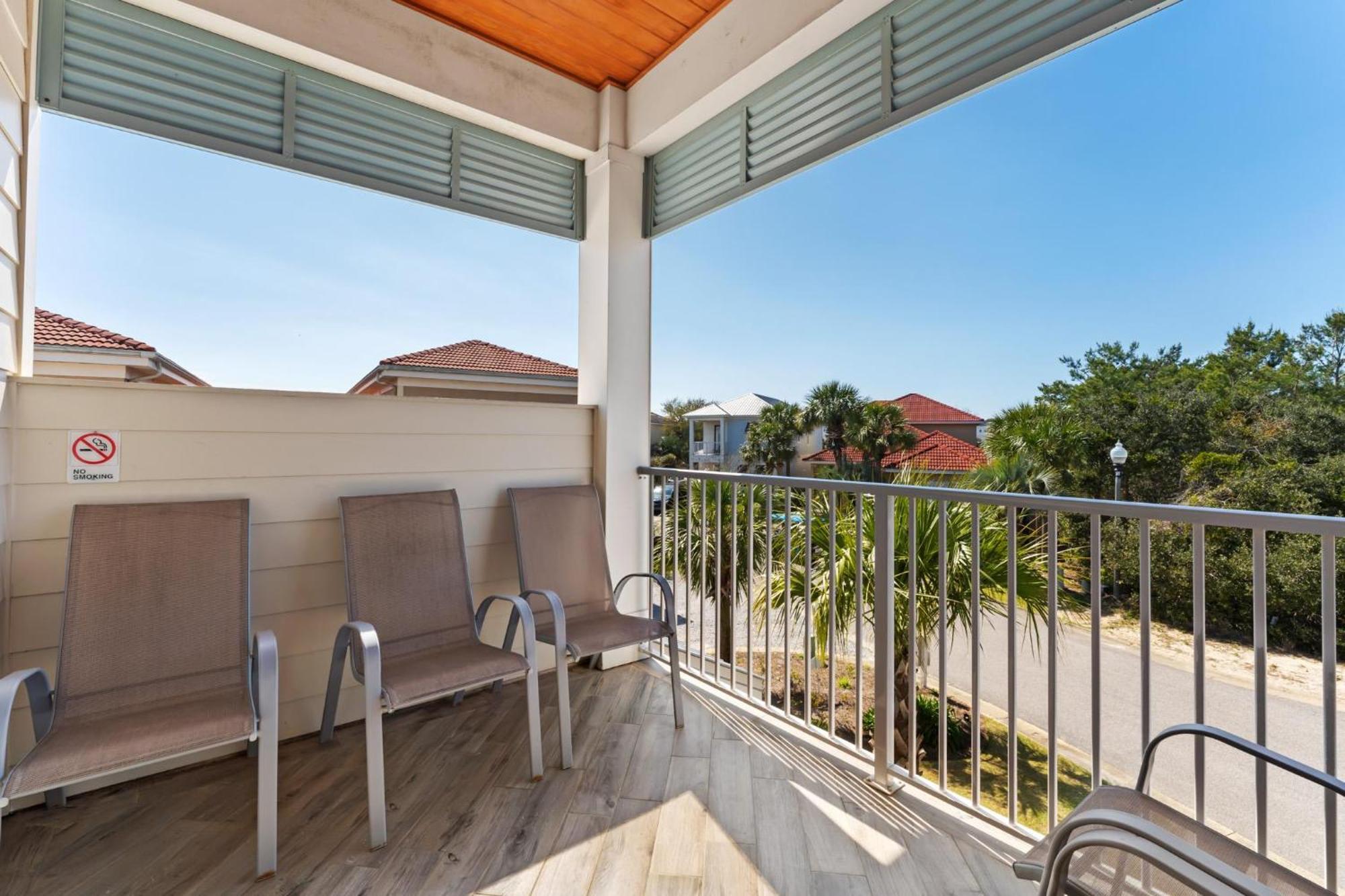 Shore Beats Work Holiday home Destin