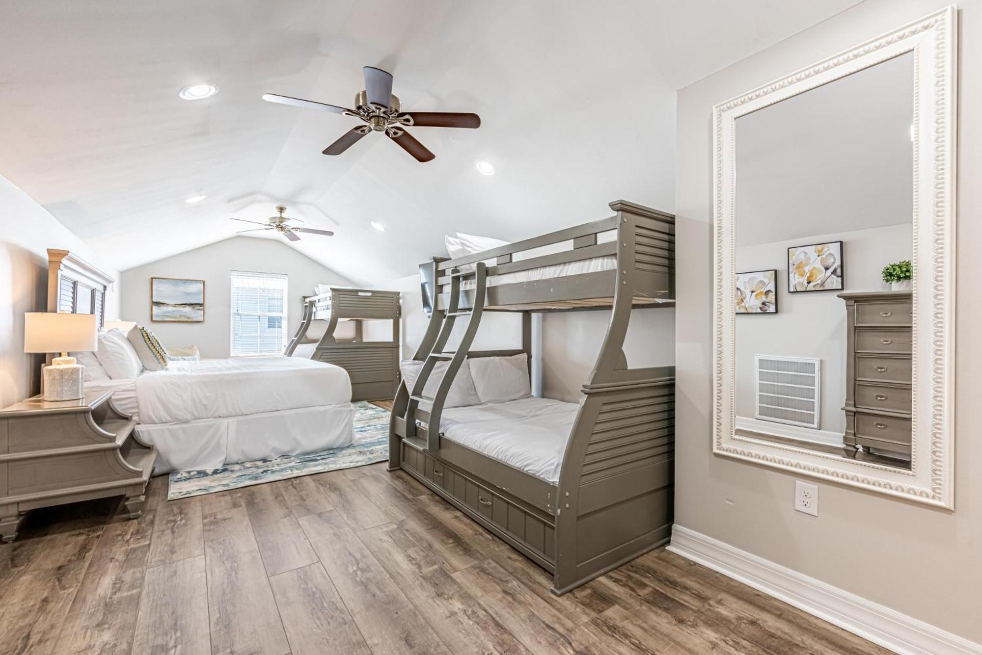 Sungria 53 Sundance Ct *