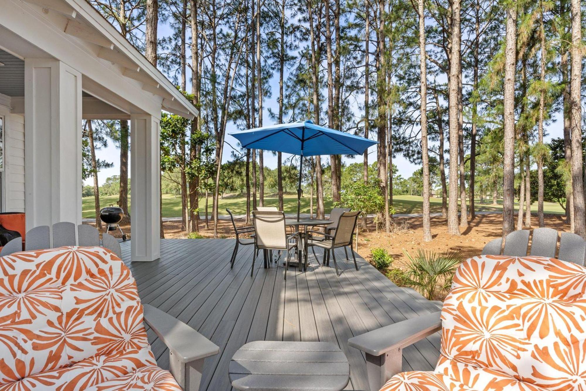 1369 Laurel Grove 