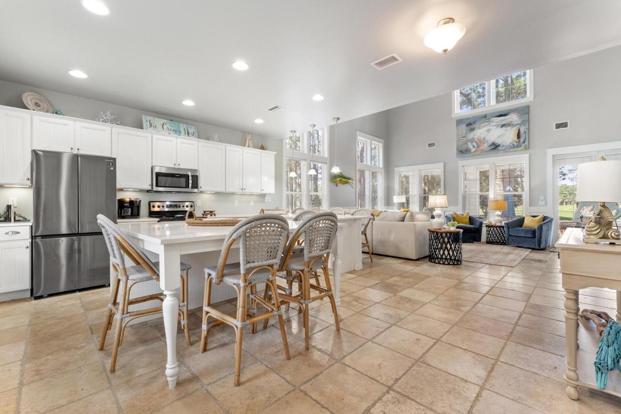 1369 Laurel Grove 