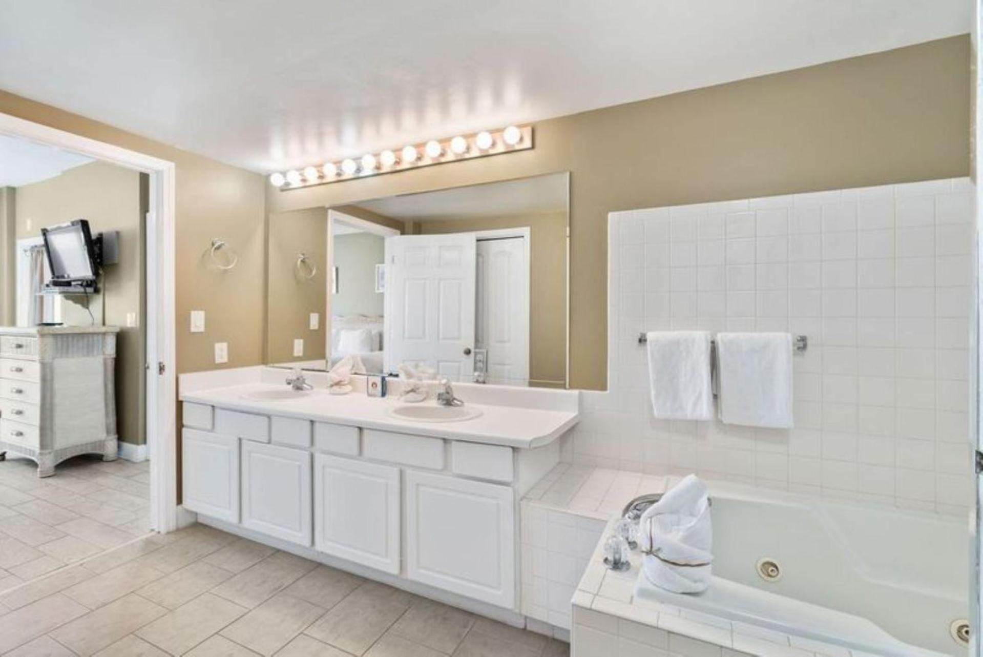 Jade East Towers 1830 Holiday home Destin