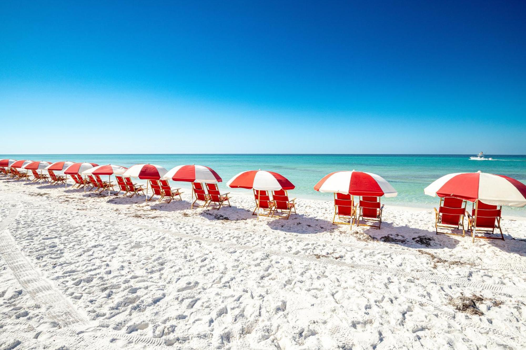 On The Gulf 304-by Isle Apartment *